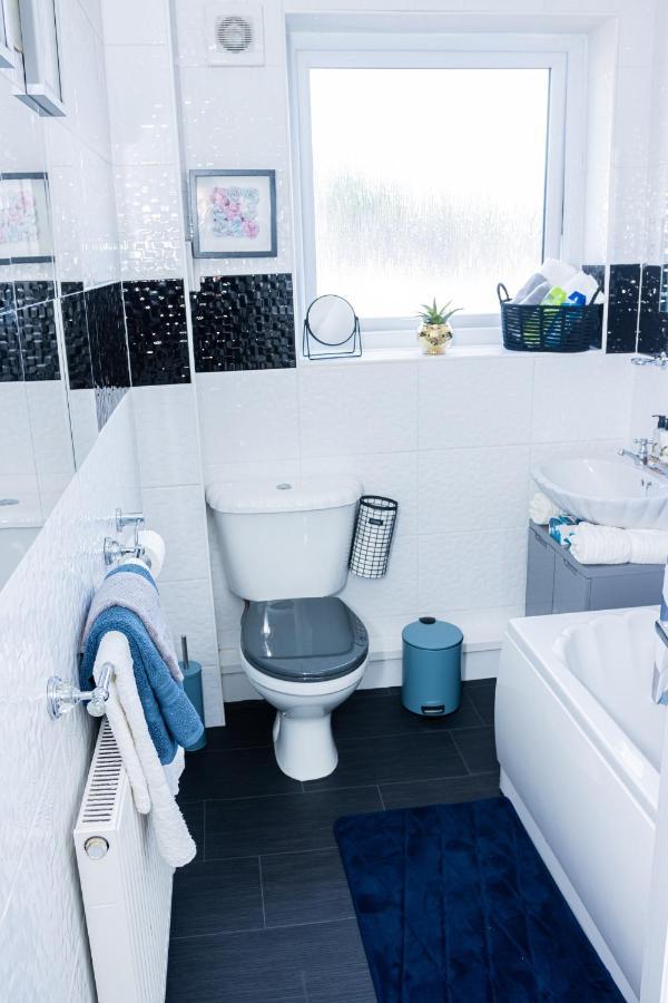 Holiday home Td Stourb Dudley: Spacious 3-bedroom Family & Contractor Brierley Hill